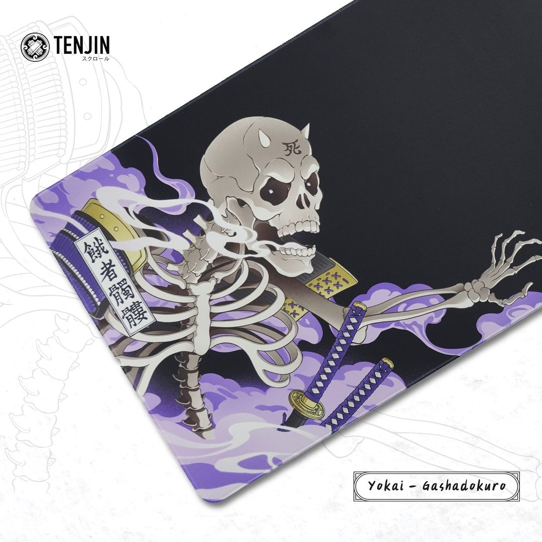 GASHADOKURO Deskmat