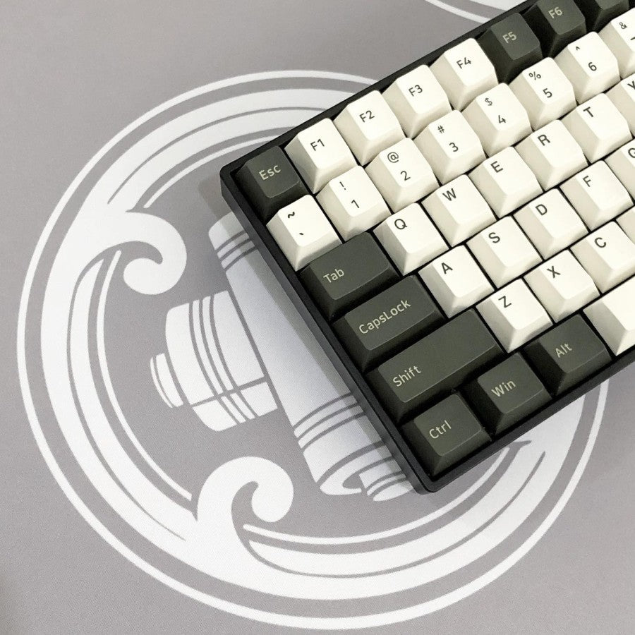 KAMON Grey Deskmat